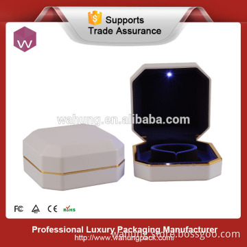 high lacquer white led gift box for bangle